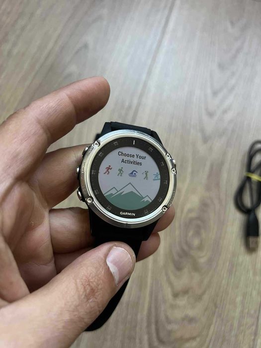 Ceas  Garmin Fenix 5 Plus, HR, GPS, Silver, Silicone Black