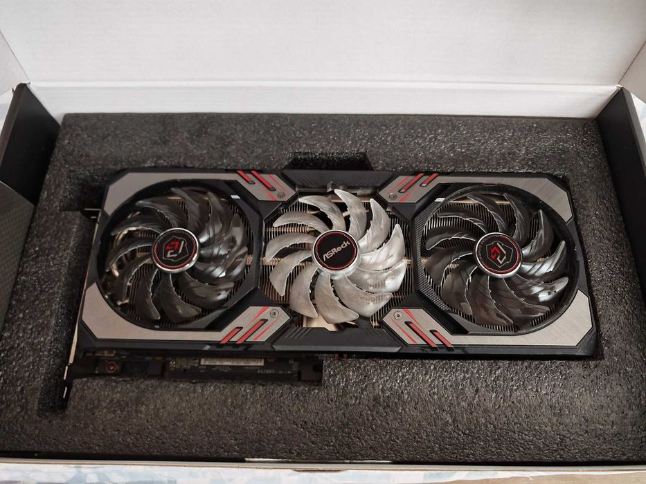 Placa video AMD Radeon RX 6700 XT