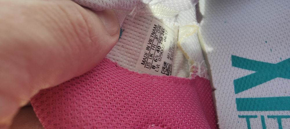 Adidas баскетболни маратонки 40номер