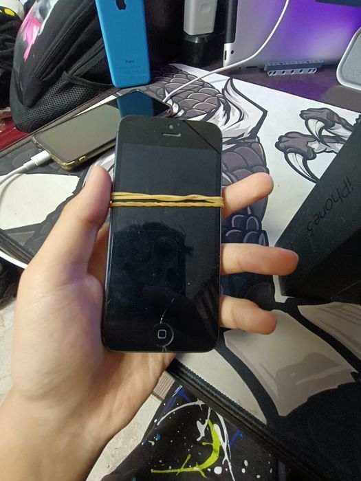 продам iPhone 5, описание