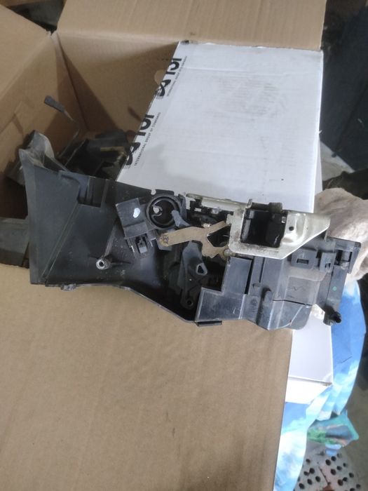 Запчасти на Мерседес