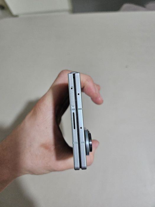 Продам Samsung Z Fold 7 512gb!