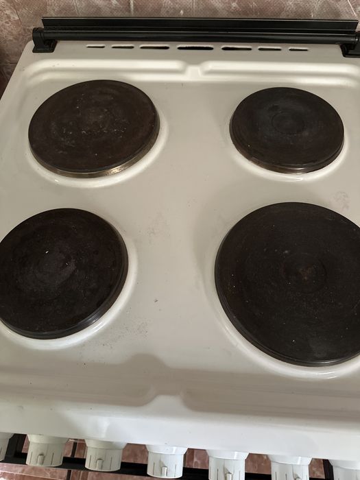 Продам плиту электрическую