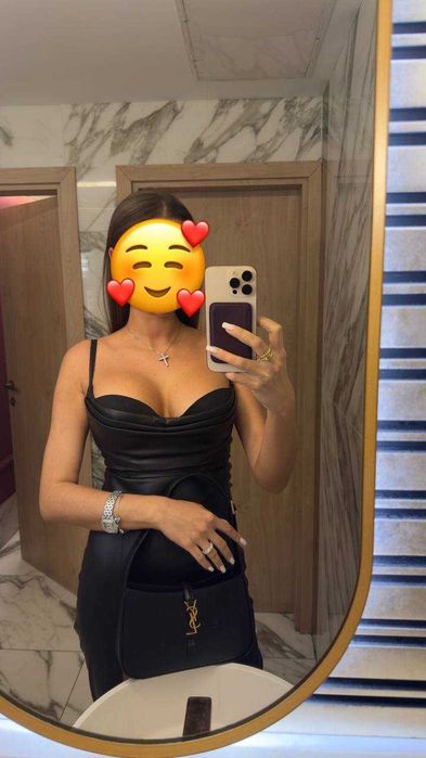 Дамска вечерна рокля миди от еко кожа Clarsy, като нова, S/M