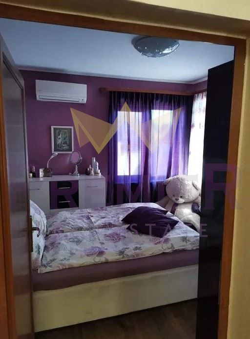 Етаж от къща в Варна-Център площ 190 цена 290000