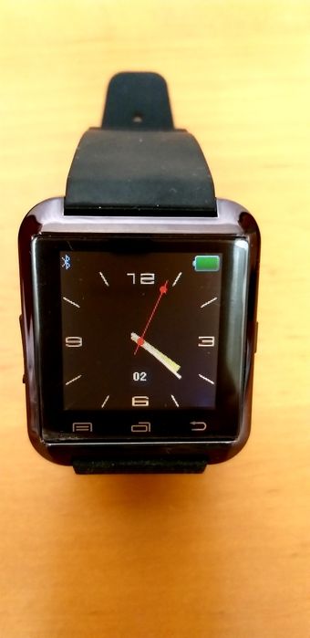 Смарт часы с зарядкой.