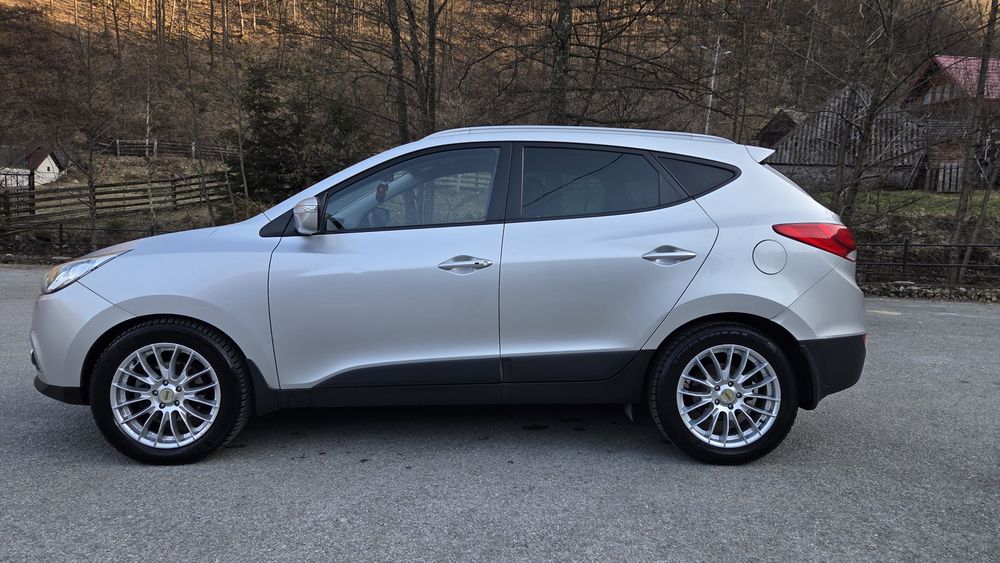 Hyundai ix35. 184CP