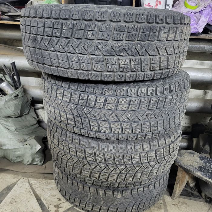 Продам диски с зимней резиной