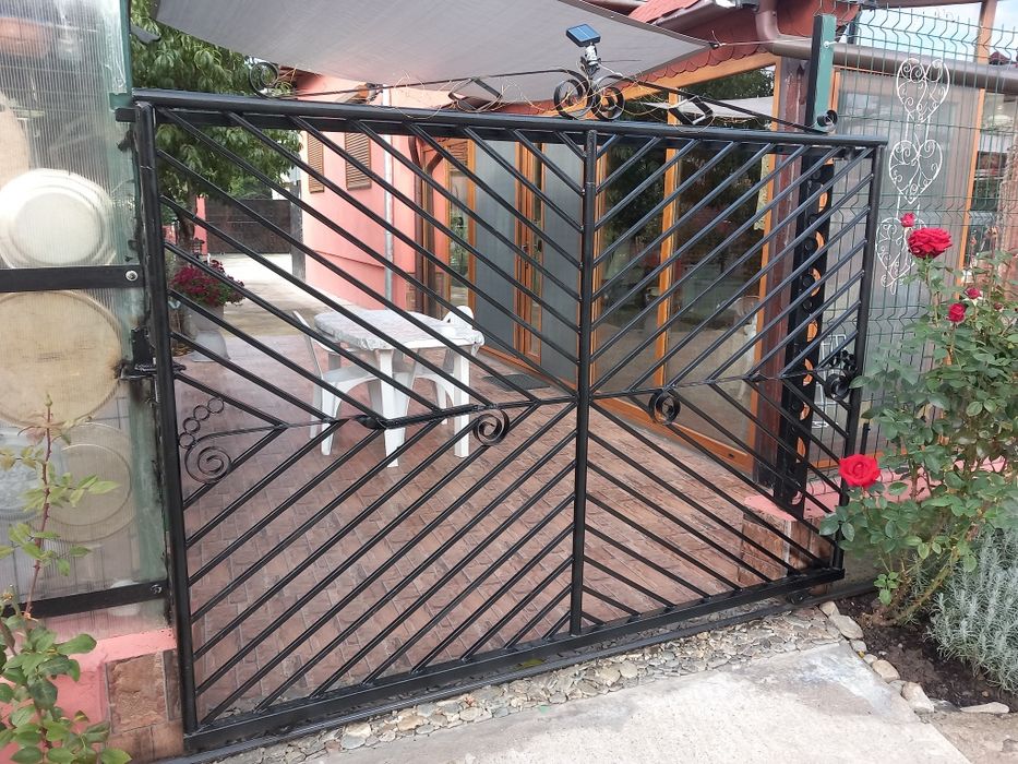 Fac pe comandă confecții metalice