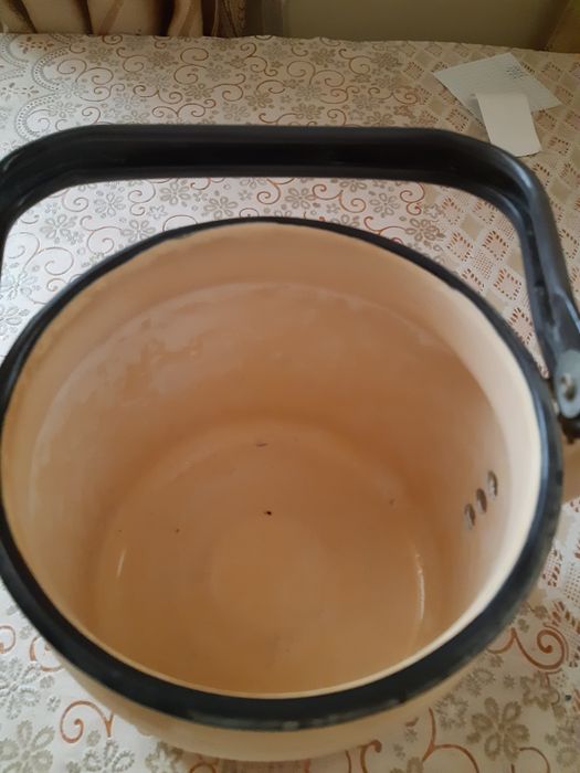 Эмалированный чайник