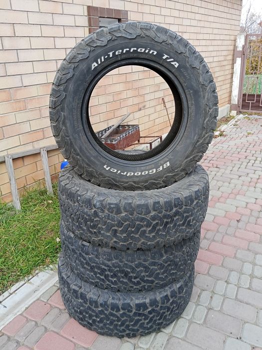 Продам резину BFGoodrich 265/65/R17
