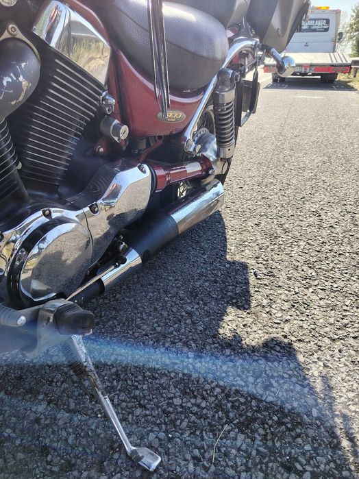 Suzuki Intruder vs1400 AVARIAT