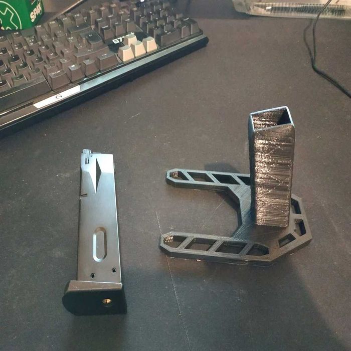 стойка за Airsoft пистолети