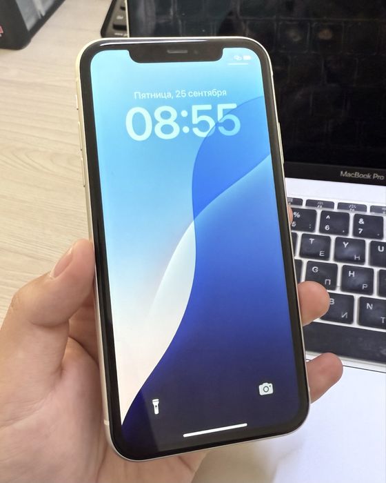 Продам Iphone 11