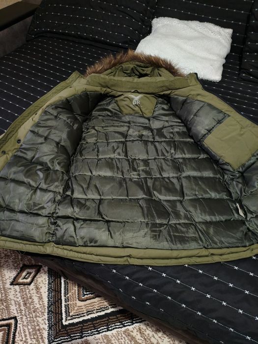 Продам куртку детская
