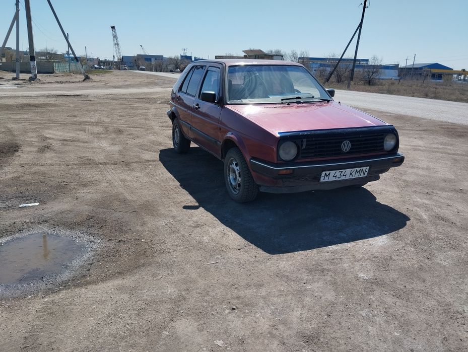 Продам гольф 2 в норм состоянии.