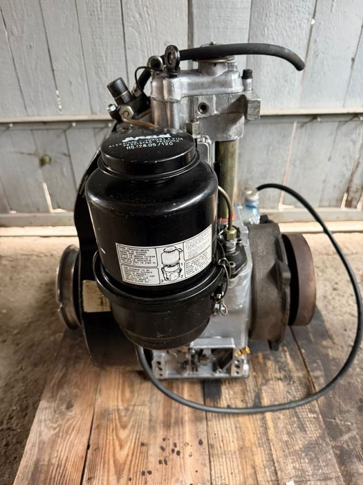 Vând sau schimb motor 12,5 Lombardini diesel aproape nou și alte piese