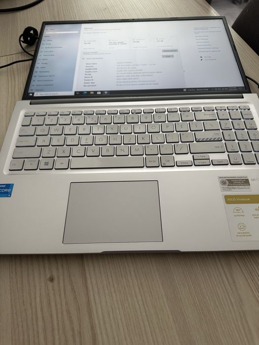 Asus Vivobook R1502VA
