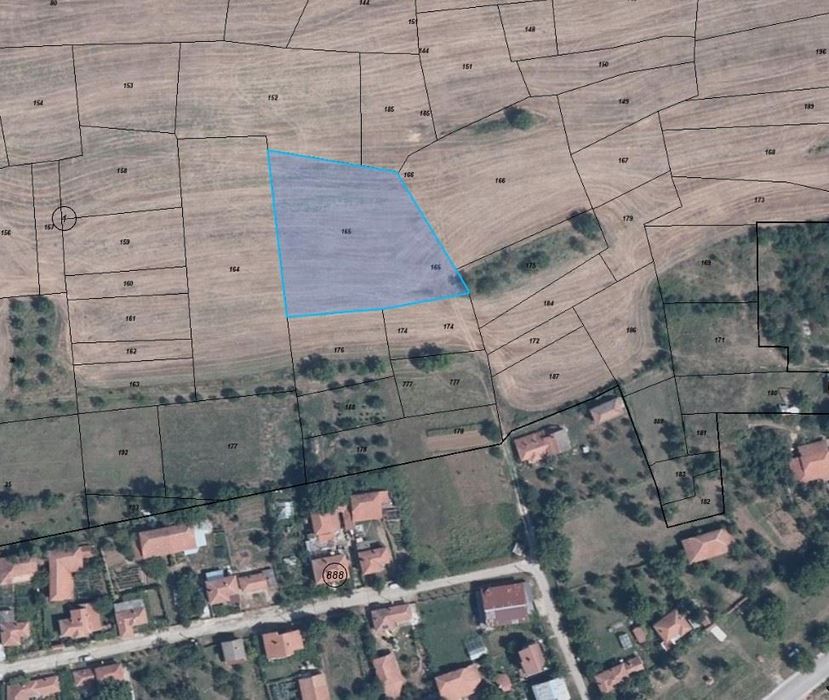 Земеделски имот в с.Сенник