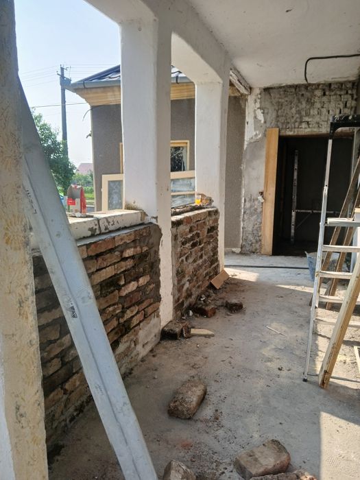 Executăm lucrări de construcții Exerioare și interioare