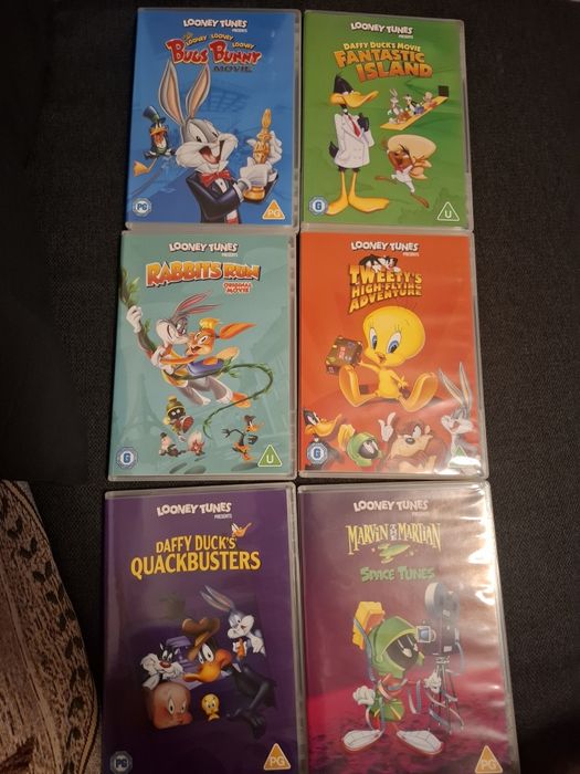 Looney Tunes desene animate pe DVD
