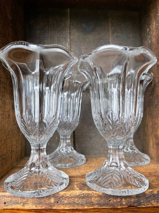 Комплект от 4 // Vintage Italy "Fidenza" Ruffled/Tulip