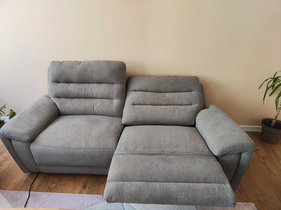 Диван и фотьойл с релакс механизъм (електрически)