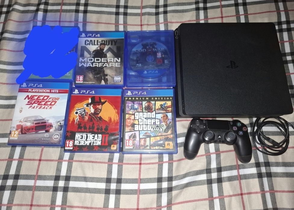 PlayStation 4/Ps4 Slim 528gb cu 5 jocuri si volan cu pedale