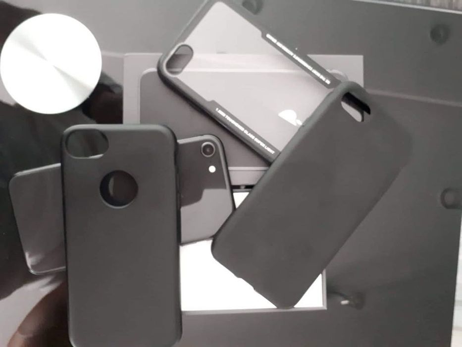 IPhone  SE 2GEN BLACK 4.70 ", 64 GB, RAM 3 GB- Намален