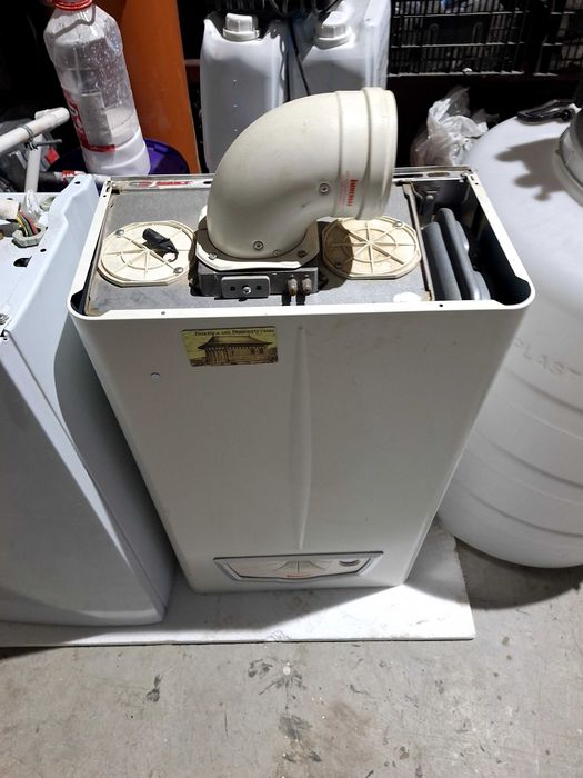 Vand centrala pe gaz cu tiraj fortat