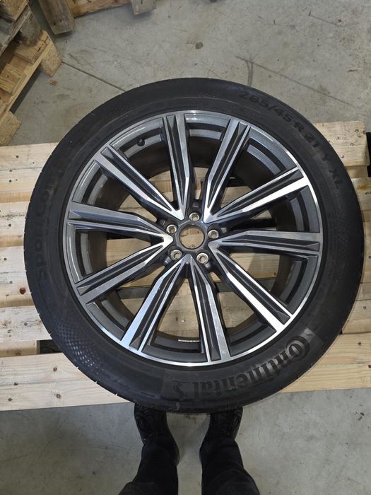 Set Roti complete R 21 AUDI Q8 / Q7