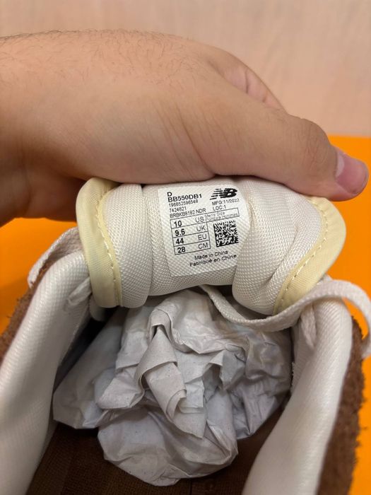 Продам New Balance 550