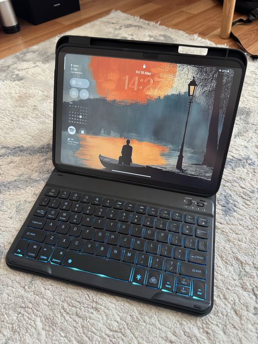 Husa Zoopie cu tastatura pentru iPad 11, 10.9” A16
