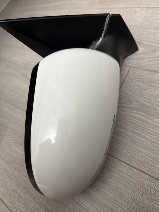 Боковое зеркало заднего вида