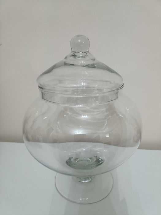 Recipient pentru bezele Nou