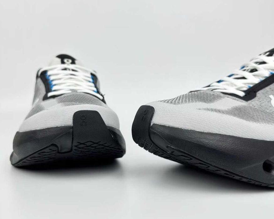 Продавам нови мъжки маратонки On Cloudsurfer Next black grey