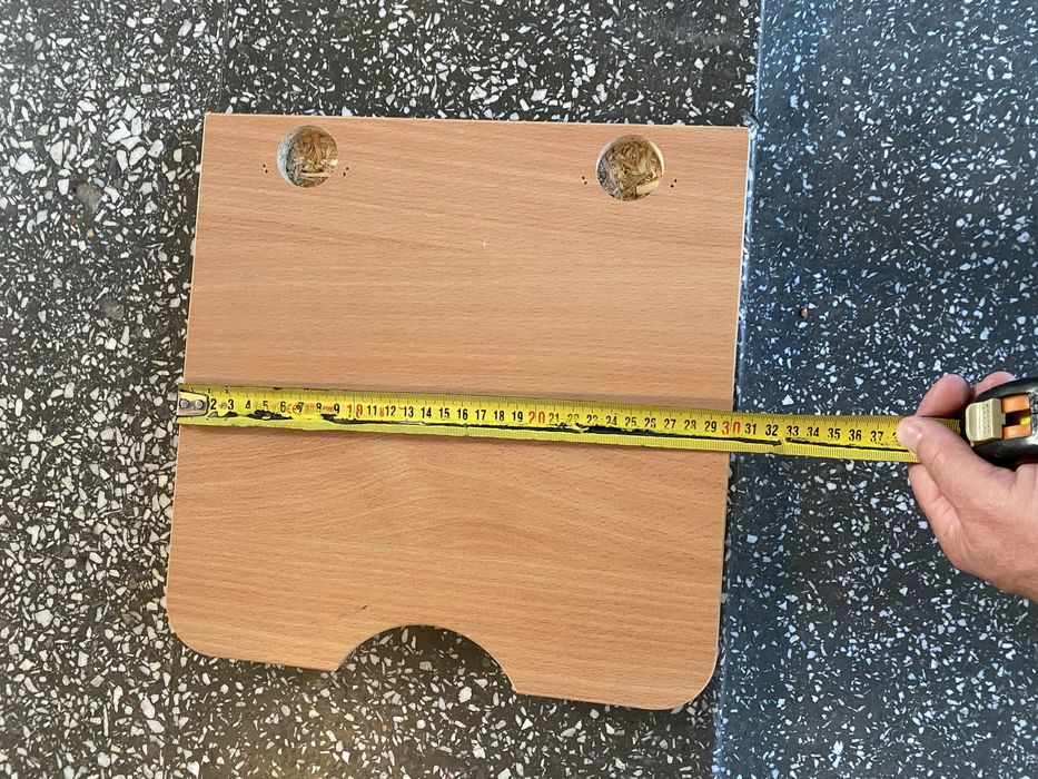 Vând usite pt dulap copii din pal.