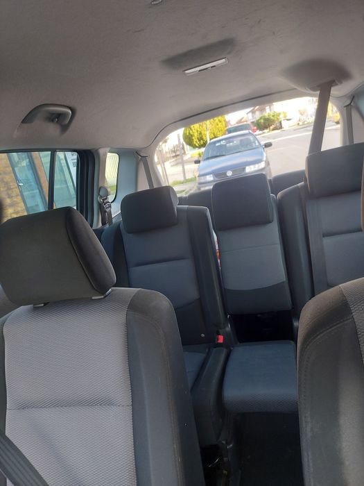 Продавам Мазда-5 . Цена е в евро