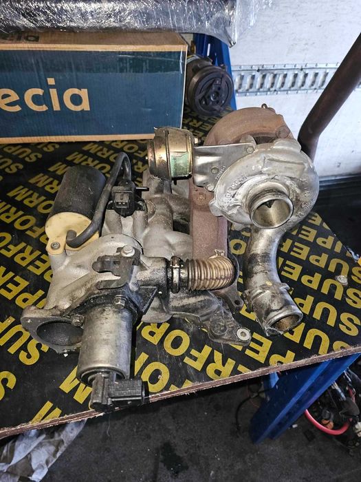 Turbina Renault Megane 1.9  Diesel 721181-1 cu galerie acuator senzor