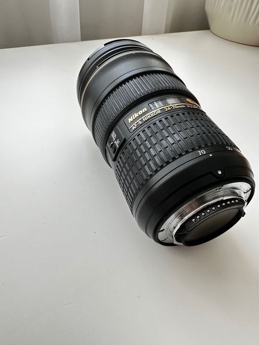 Nikon 24-70mm f/2.8G ED – obiectiv profesional
