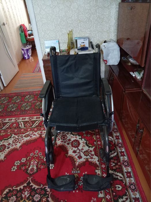 Инвалидная коляска