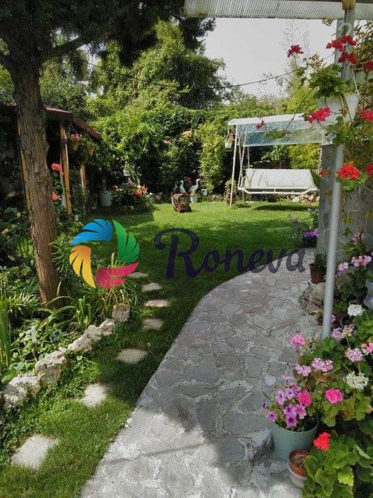 Къща в Варна, област-к.к. Св.Св. Константин и Елена площ 350 цена 420