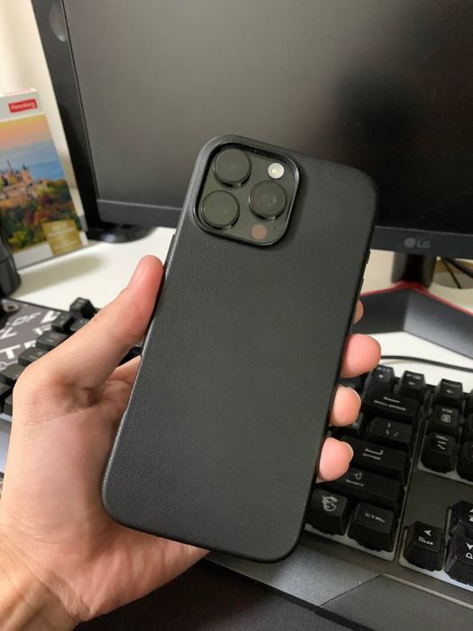 Срочно продам iphone 16 pro max