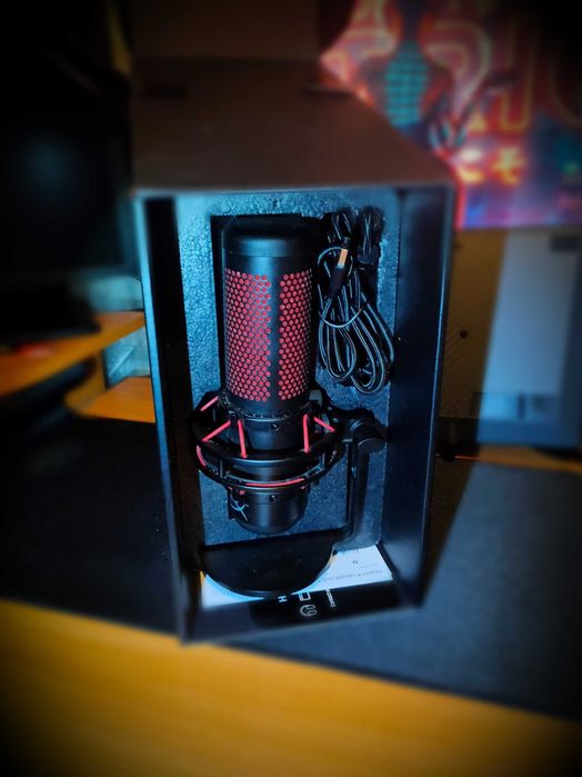 Микрофон игровой HyperX QuadCast
