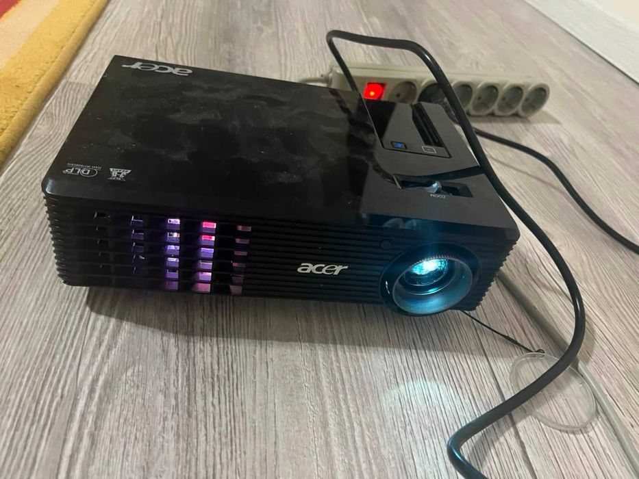 Проектор Acer продается