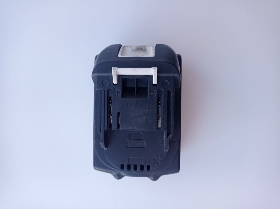 Продам шруповерт на аккумуляторе