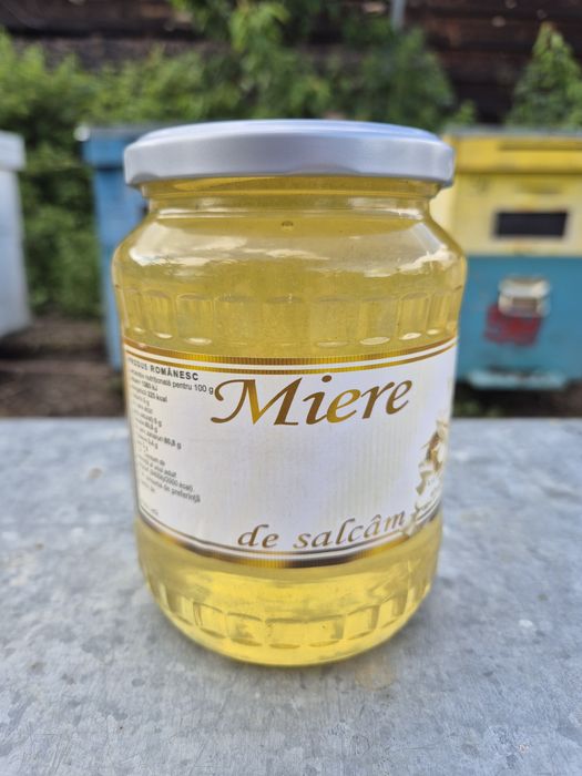 Miere de salcâm.