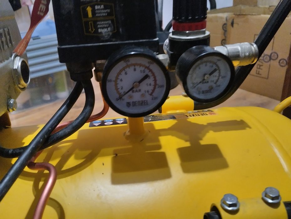 Продам компрессор