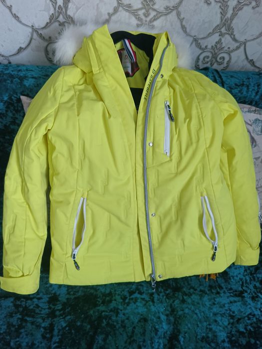 Продам Лыжный костюм