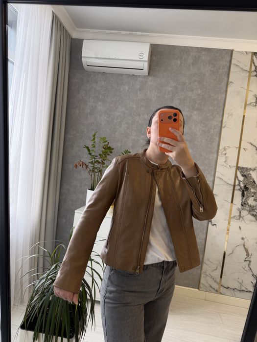 Кожаная куртка Massimo Dutti, M